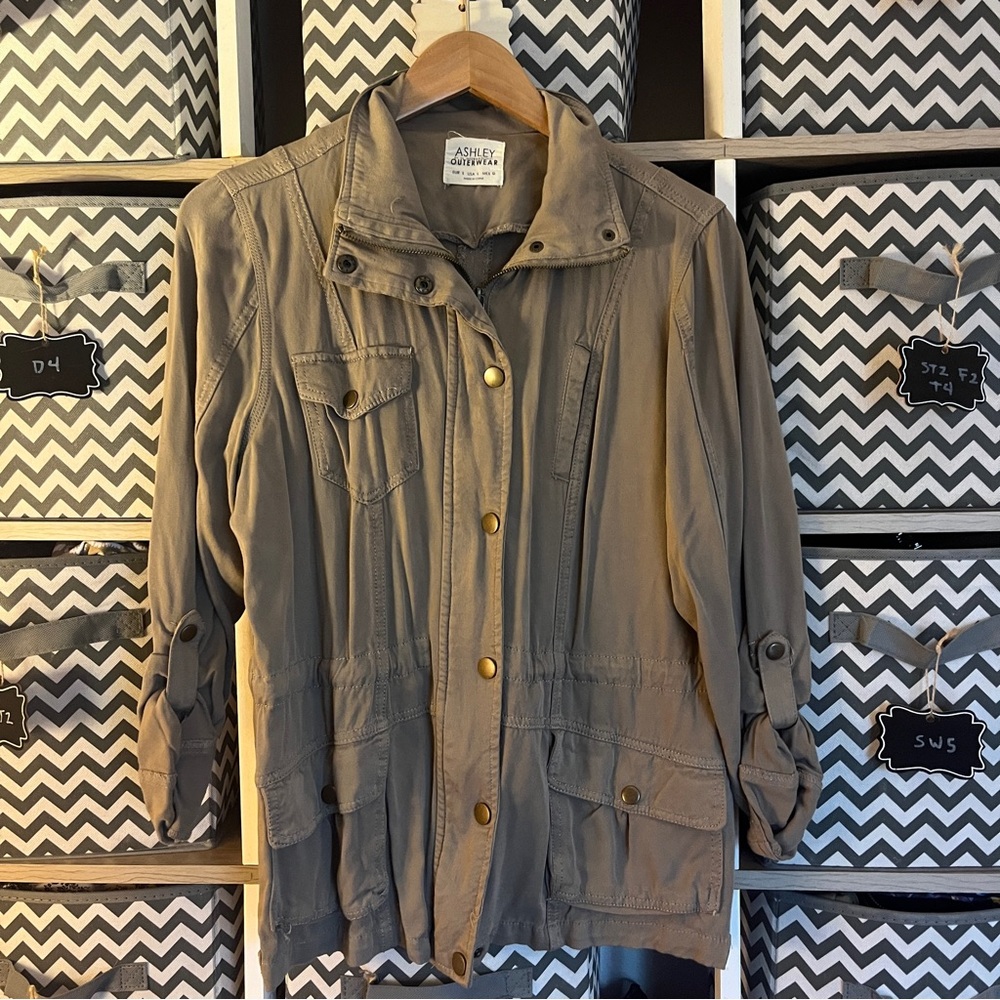 Cute Vintage Ashley Outerwear Jacket